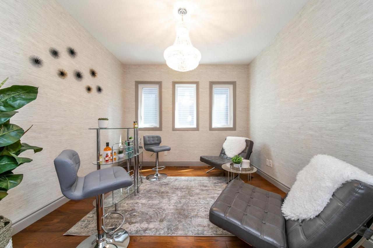 Holiday home Lakeview Luxury: Lakeside Retreat With King Beds & Entertainment